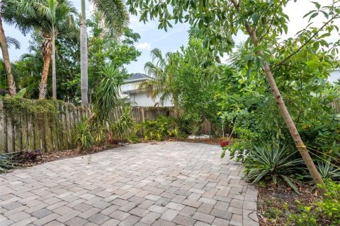 Townhouse in Tampa, Florida 3 bedrooms, 191.84 sq.m. № 1757426 - photo 24