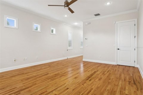 Townhouse in Tampa, Florida 3 bedrooms, 191.84 sq.m. № 1757426 - photo 10