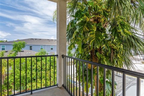 Townhouse in Tampa, Florida 3 bedrooms, 191.84 sq.m. № 1757426 - photo 20