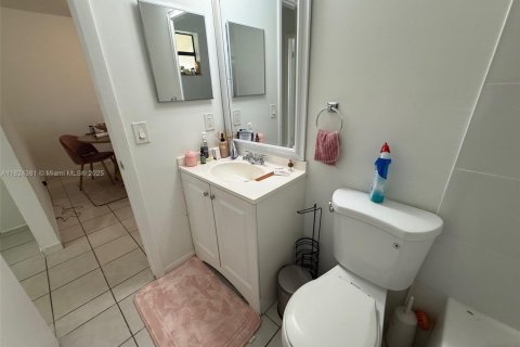 Condominio en venta en Sunrise, Florida, 2 dormitorios, 70.61 m2 № 1790448 - foto 16