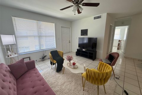 Condominio en venta en Sunrise, Florida, 2 dormitorios, 70.61 m2 № 1790448 - foto 15