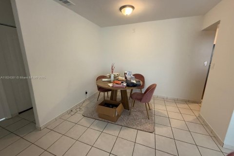 Condominio en venta en Sunrise, Florida, 2 dormitorios, 70.61 m2 № 1790448 - foto 12