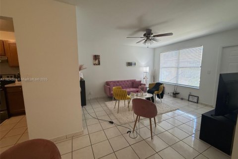 Condominio en venta en Sunrise, Florida, 2 dormitorios, 70.61 m2 № 1790448 - foto 14