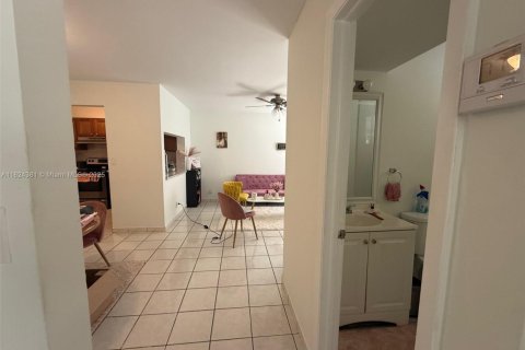 Condominio en venta en Sunrise, Florida, 2 dormitorios, 70.61 m2 № 1790448 - foto 21
