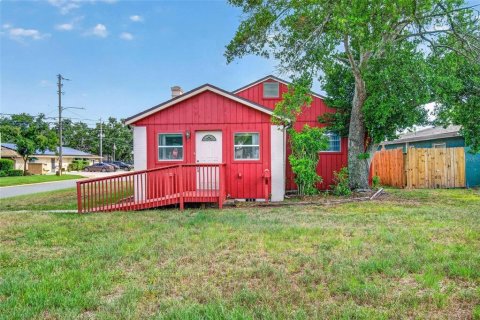 Villa ou maison à Saint Petersburg, Floride 3 chambres, 140 m2 № 2389471