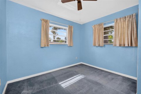 Villa ou maison à vendre à Saint Petersburg, Floride: 3 chambres, 140 m2 № 2389471 - photo 20