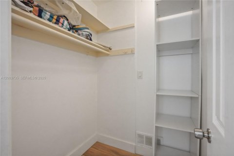Immobilier commercial à vendre à Miami Beach, Floride: 228.91 m2 № 2252662 - photo 19