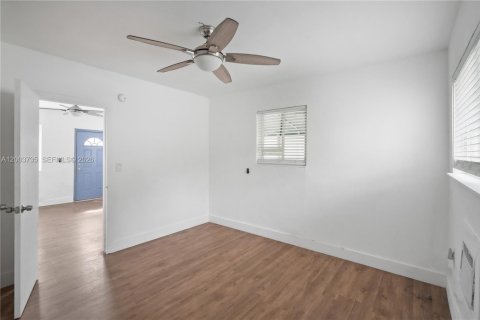 Immobilier commercial à vendre à Miami Beach, Floride: 228.91 m2 № 2252662 - photo 25