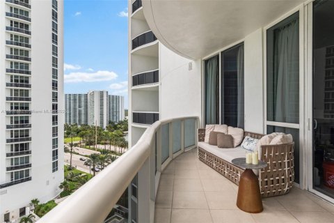 Copropriété à louer à Sunny Isles Beach, Floride: 3 chambres, 195.65 m2 № 2154654 - photo 23
