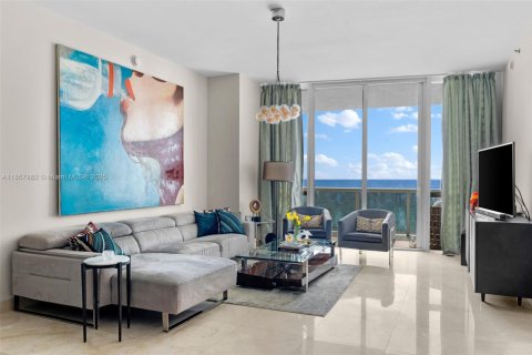 Copropriété à louer à Sunny Isles Beach, Floride: 3 chambres, 195.65 m2 № 2154654 - photo 8