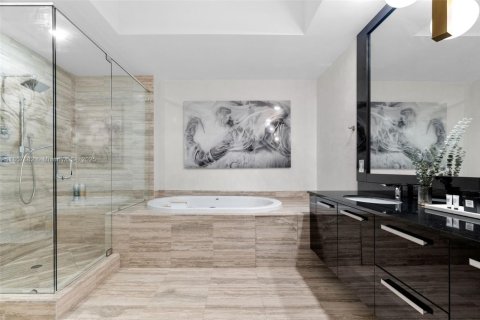 Copropriété à louer à Sunny Isles Beach, Floride: 3 chambres, 195.65 m2 № 2154654 - photo 14