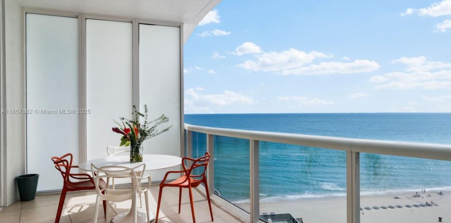 Condo à Sunny Isles Beach, Floride, 3 chambres  № 2154654