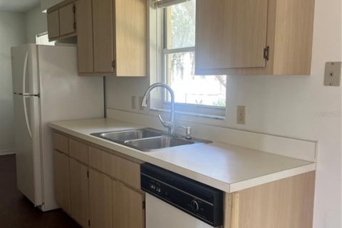 Casa en alquiler en Mount Dora, Florida, 2 dormitorios, 102.75 m2 № 1835346 - foto 4