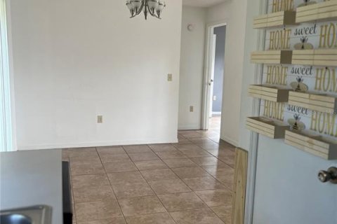Casa en alquiler en Mount Dora, Florida, 2 dormitorios, 102.75 m2 № 1835346 - foto 7