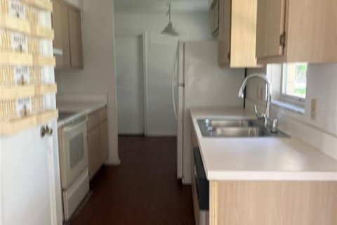 Casa en alquiler en Mount Dora, Florida, 2 dormitorios, 102.75 m2 № 1835346 - foto 6