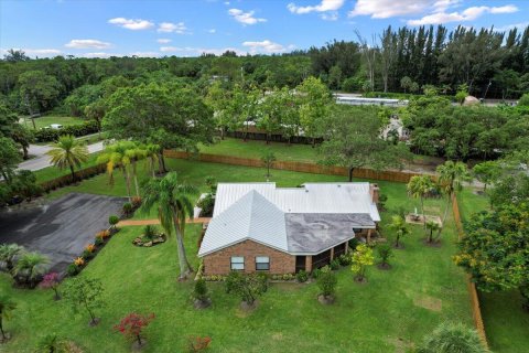 Casa en alquiler en Jupiter, Florida, 3 dormitorios, 242.1 m2 № 1229097 - foto 1