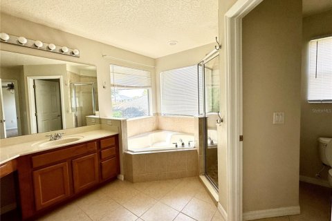 Villa ou maison à louer à Windermere, Floride: 4 chambres, 266.72 m2 № 2388715 - photo 11