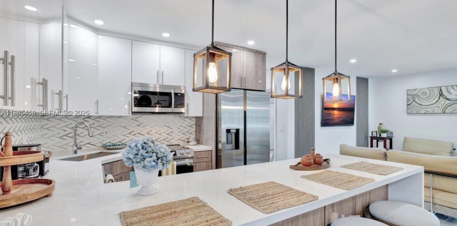 Villa ou maison à Fort Lauderdale, Floride 4 chambres, 156.73 m2 № 2001835