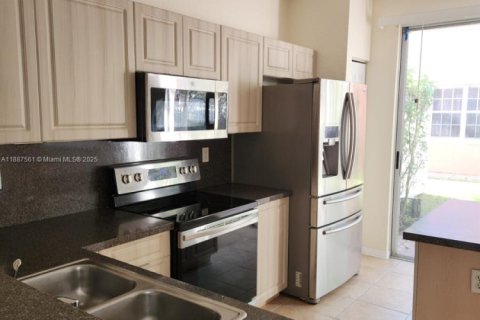 Купить таунхаус в Санрайз, Флорида 4 спальни, 171.68м2, № 1940891 - фото 5