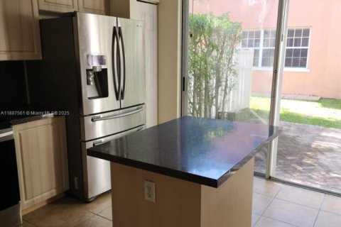 Купить таунхаус в Санрайз, Флорида 4 спальни, 171.68м2, № 1940891 - фото 6