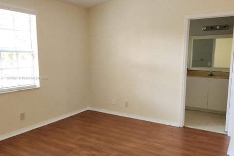 Купить таунхаус в Санрайз, Флорида 4 спальни, 171.68м2, № 1940891 - фото 24