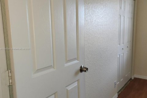 Купить таунхаус в Санрайз, Флорида 4 спальни, 171.68м2, № 1940891 - фото 9