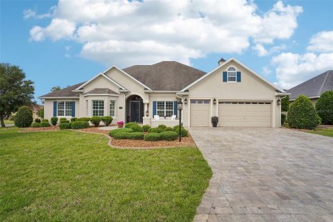 Casa en The Villages, Florida 4 dormitorios, 328.6 m2 № 2112105
