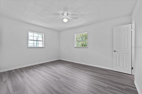 House in Lakeland, Florida 3 bedrooms, 109.16 sq.m. № 1903827 - photo 12