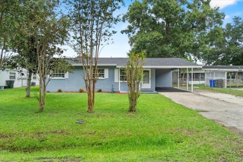 House in Lakeland, Florida 3 bedrooms, 109.16 sq.m. № 1903827 - photo 1