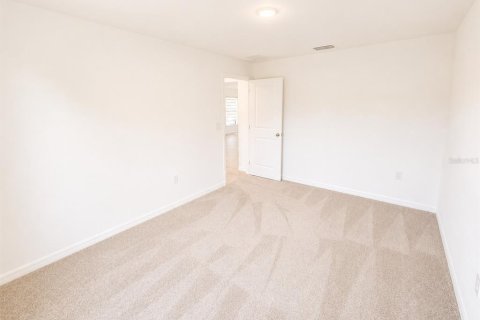 House in Port Charlotte, Florida 4 bedrooms, 169.92 sq.m. № 2233815 - photo 14