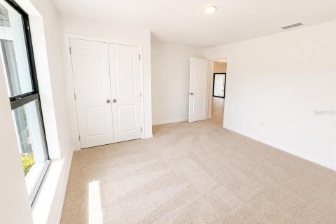 House in Port Charlotte, Florida 4 bedrooms, 169.92 sq.m. № 2233815 - photo 13