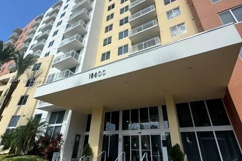 Condominio en Aventura, Florida, 2 dormitorios  № 2171700