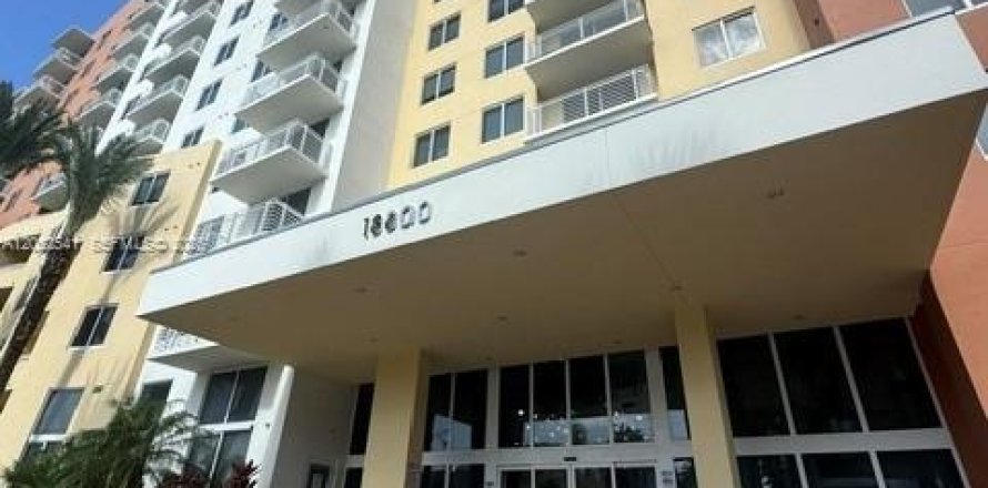 Condominio en Aventura, Florida, 2 dormitorios № 2171700