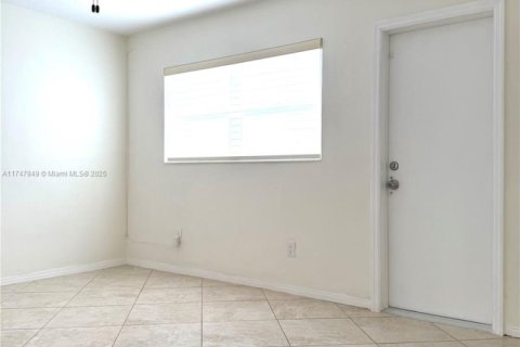 Condominio en venta en Lighthouse Point, Florida, 1 dormitorio, 63.17 m2 № 1863516 - foto 14
