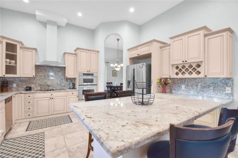 House in Southwest Ranches, Florida 4 bedrooms, 348.57 sq.m. № 1788865 - photo 14