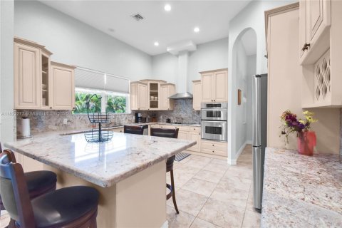 House in Southwest Ranches, Florida 4 bedrooms, 348.57 sq.m. № 1788865 - photo 15