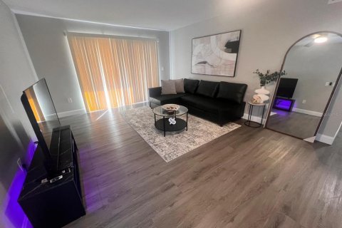 Copropriété à louer à Orlando, Floride: 2 chambres, 97.36 m2 № 1778428 - photo 3