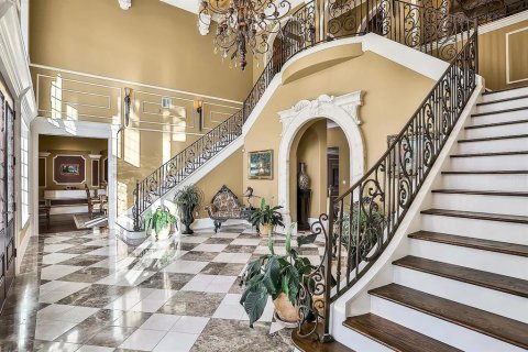 House in Lake Mary, Florida 10 bedrooms, 1469.81 sq.m. № 1778263 - photo 11