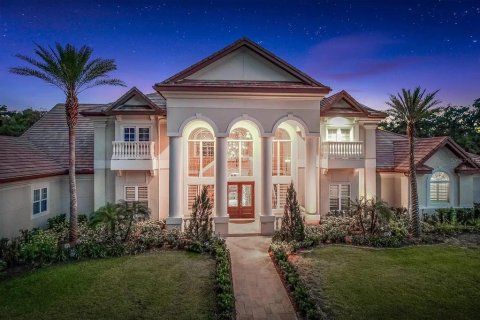 House in Lake Mary, Florida 10 bedrooms, 1469.81 sq.m. № 1778263 - photo 1