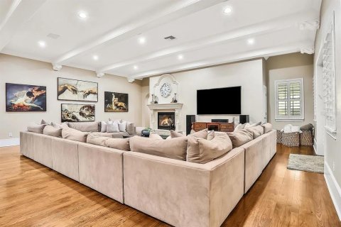 House in Lake Mary, Florida 10 bedrooms, 1469.81 sq.m. № 1778263 - photo 21