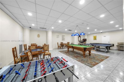 Condo in Hollywood, Florida, 1 bedroom  № 2069543 - photo 25