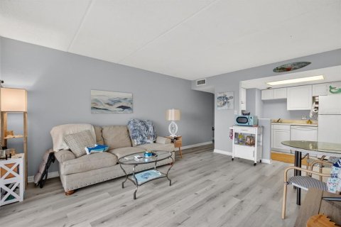 Condominio en venta en Ormond Beach, Florida, 2 dormitorios, 85.93 m2 № 2214861 - foto 7