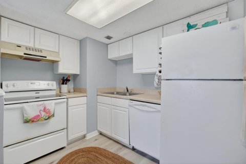 Condominio en venta en Ormond Beach, Florida, 2 dormitorios, 85.93 m2 № 2214861 - foto 10