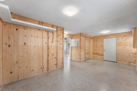 Villa ou maison à vendre à Lantana, Floride: 3 chambres, 110.55 m2 № 2245896 - photo 16