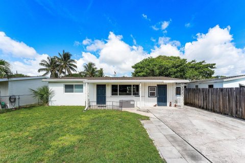 Villa ou maison à Lantana, Floride 3 chambres, 110.55 m2 № 2245896