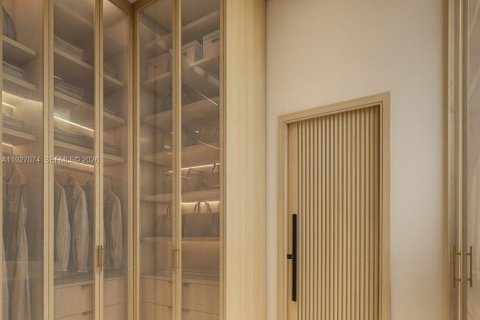 Купить виллу или дом в Лайтхаус-Пойнт, Флорида 5 спален, № 1985976 - фото 13