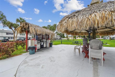 Condo in Saint Petersburg, Florida, 2 bedrooms  № 1845044 - photo 23