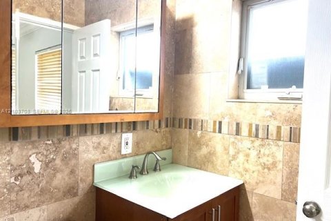 Villa ou maison à louer à Davie, Floride: 4 chambres, 118.91 m2 № 2411802 - photo 30