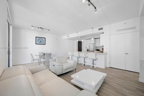 Condominio en alquiler en Miami, Florida, 2 dormitorios, 98.85 m2 № 2076606 - foto 5