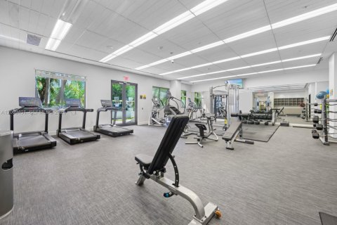 Condominio en alquiler en Miami, Florida, 2 dormitorios, 98.85 m2 № 2076606 - foto 30
